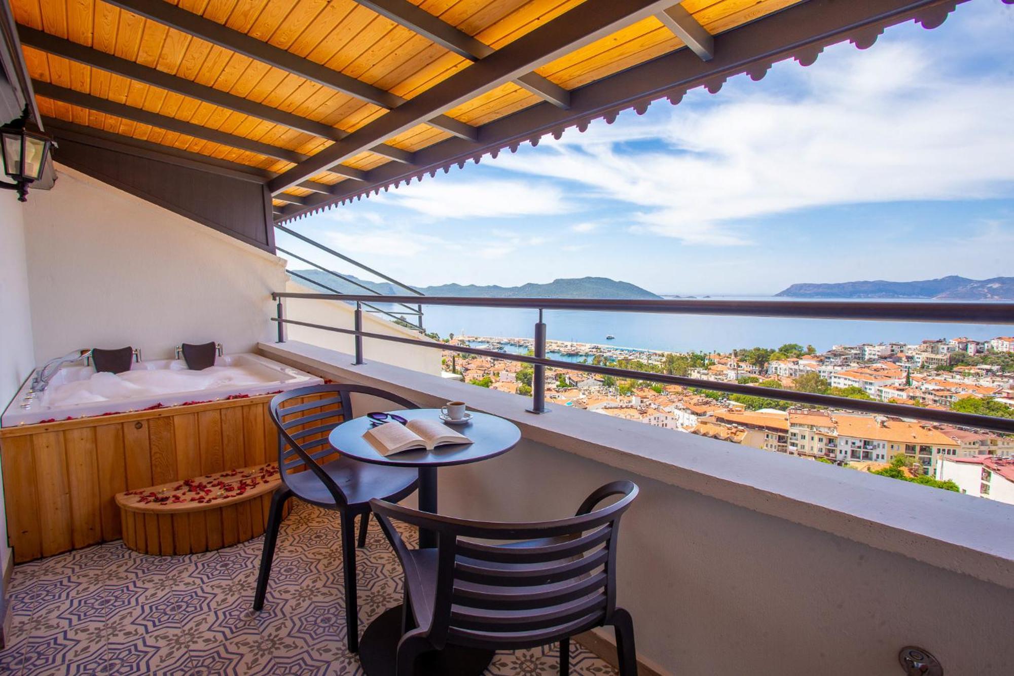 Lobelya Apart Otel Kaş
